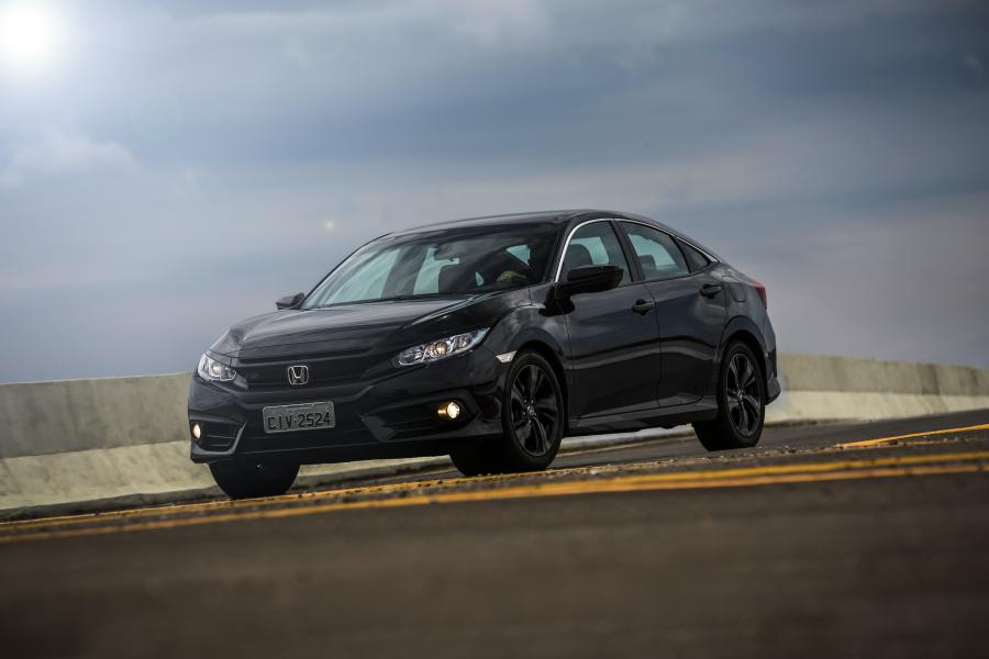  Honda Civic Sport Sedan (FC) 2016 года  (LA) (фото 3 из 26)